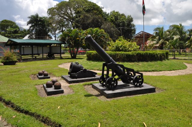 Fort Nieuw Amsterdam by Tuk Tuk